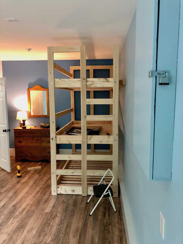 triple bunk bed