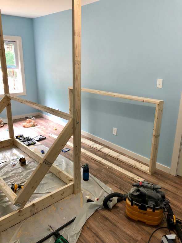 triple bunk bed